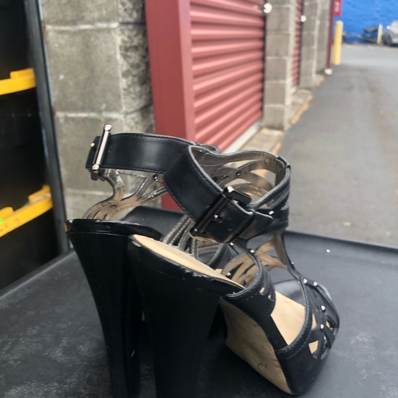 Guess Women’s Black Leather Platform Heels shoes - Size 6M - Picture 7 of 14